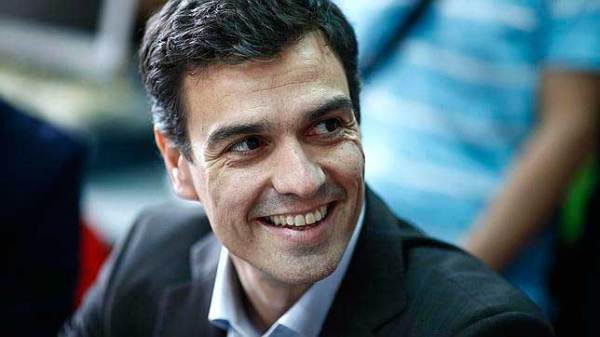 sonrisa pedro sánchez
