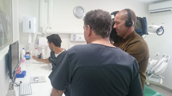 clinica-dental-en-sevilla-en-canal-sur-tv-2